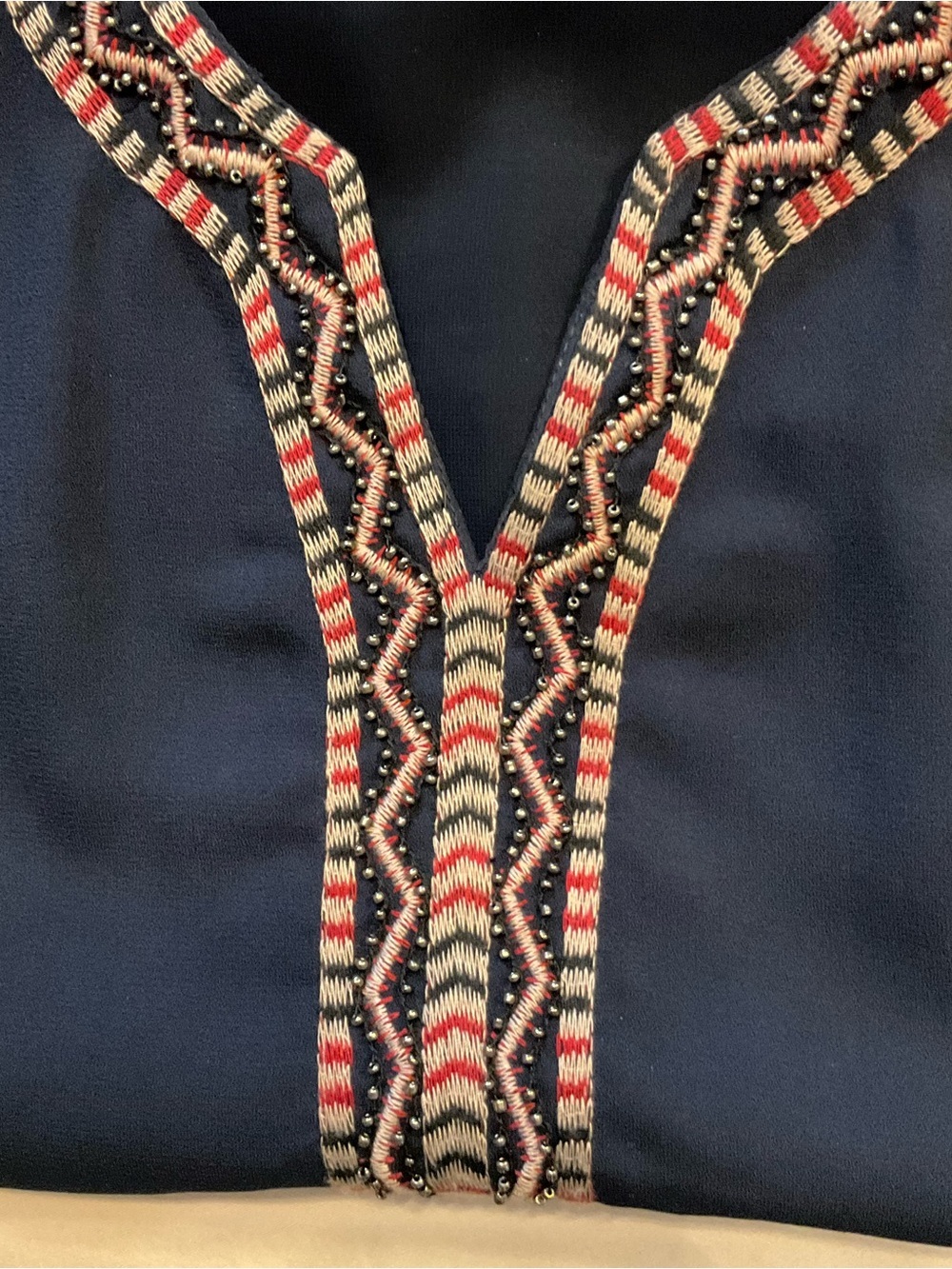 Carmínn Embroidered Navy V-Neck Women's shift dress - Picture 3 of 4